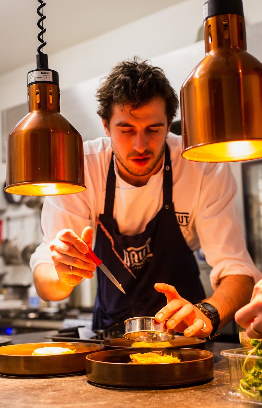 Chef HCR en CDI dans une cuisine professionnelle — recrutement Talent Inn