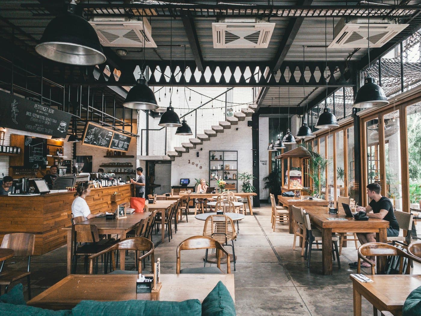 Restaurant — présentation accélérée de profils CDD HCR